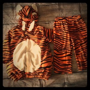 Old Navy toddler tiger costume